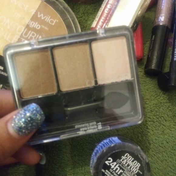 Make up - Picture 2 of 8